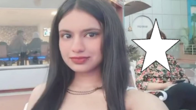 Beautiful Sexy Snapchat Busty Girl Boobs Show
