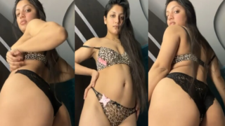 Sexy Indian Horny Girlfriend Nude Dance Fully Nude Showing Bathing