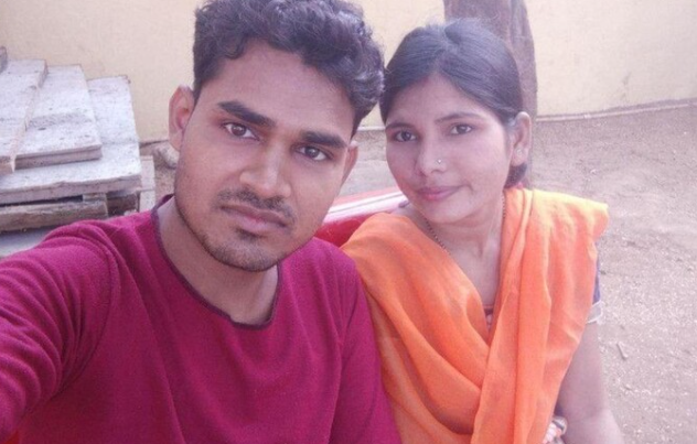 Horny Desi Village Couple Masturbating with Carrot & Fucking Doggystyle Reverse Cowgirl